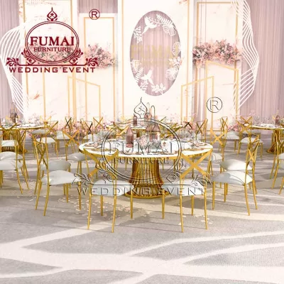 Royal banquet table setting