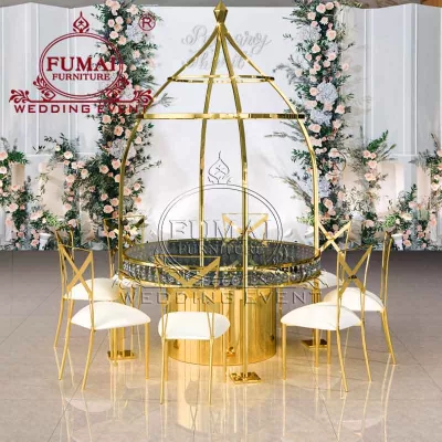 Pedestal base wedding table