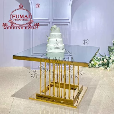 Wedding reception cake table