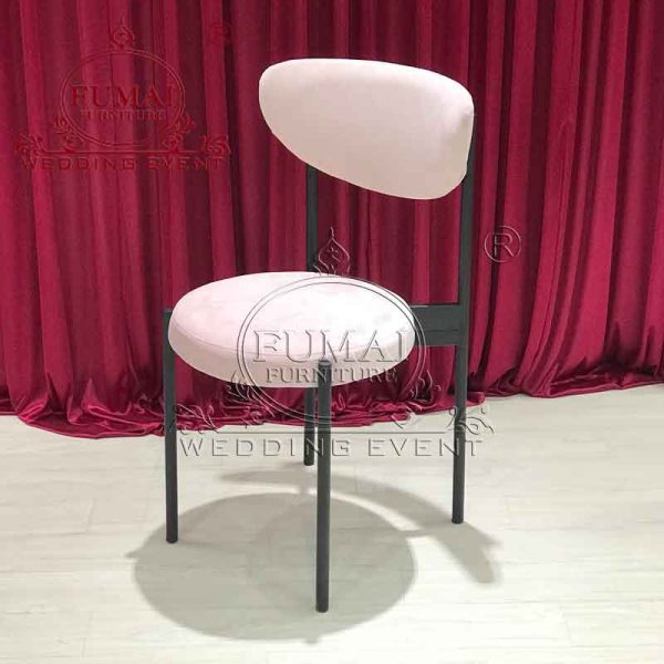 Metal dining room chair with pink velvet cushion Fumai