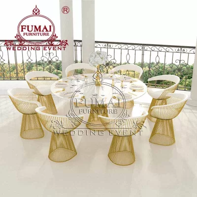 Modern Dinner Table Set