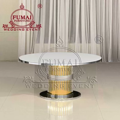 Luxurious Round Wedding Tables