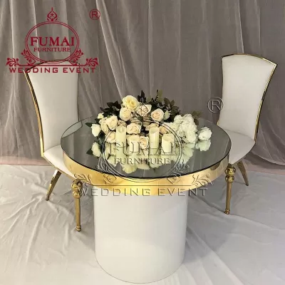 Round Cake Table