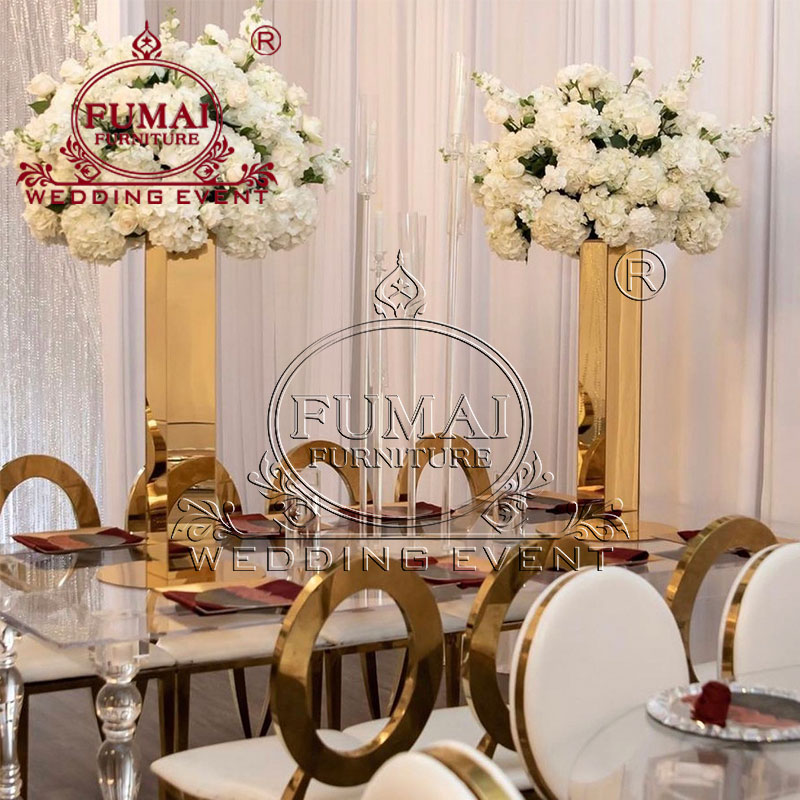 Decorate A Large Reception Venue